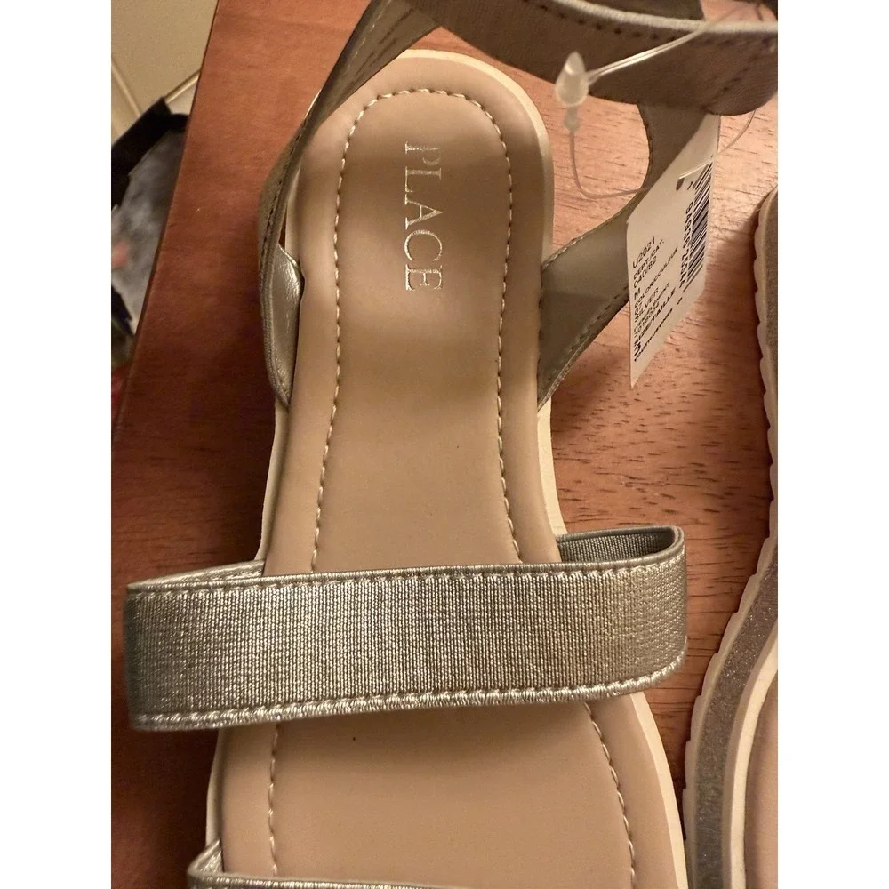 The Children's Place‎ Girls Ankle Strap Sandals Silver Size 3 NWT